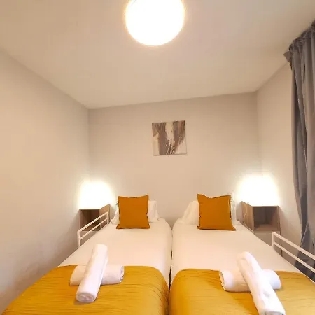 Bed And Snow Zona Media Apartment *