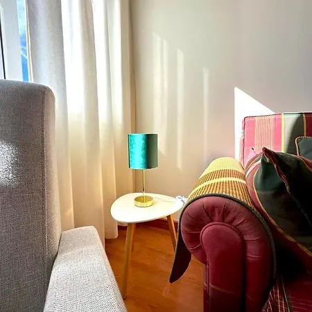 Bed And Snow Zona Media 公寓 *