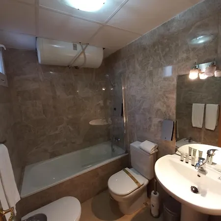 Bed And Snow Zona Media 公寓 *