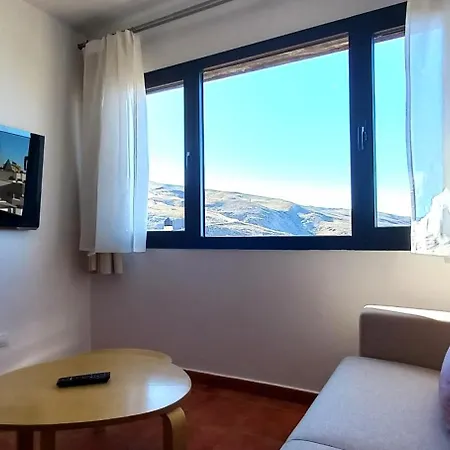 Apartment Bed And Snow Zona Media Sierra Nevada