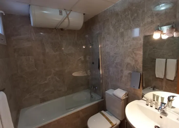 Bed And Snow Zona Media 公寓 *