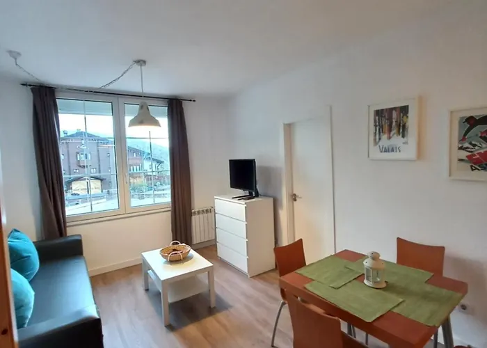 Bed And Snow Zona Media 公寓 *